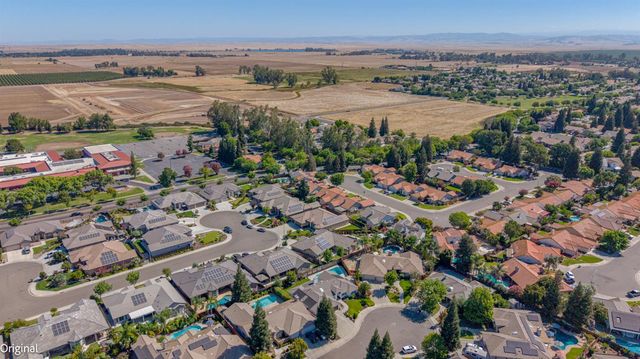 675 Kingfisher Ct, Merced, CA 95340