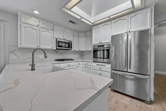 675 Kingfisher Ct, Merced, CA 95340