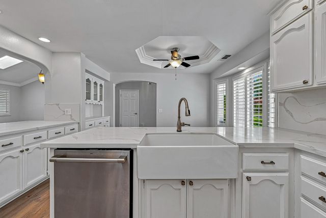 675 Kingfisher Ct, Merced, CA 95340