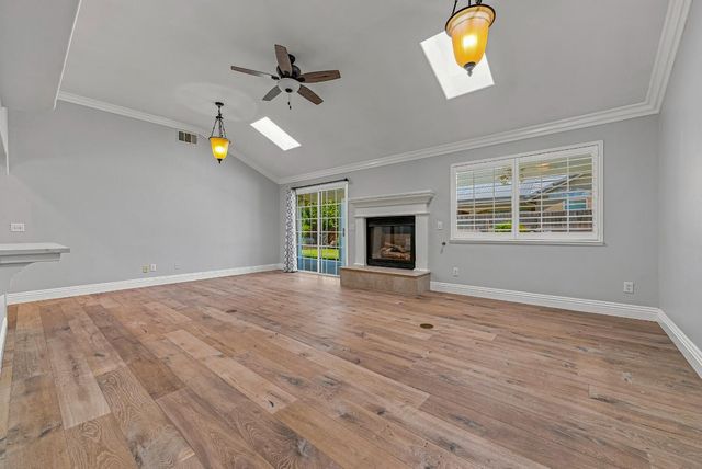 675 Kingfisher Ct, Merced, CA 95340