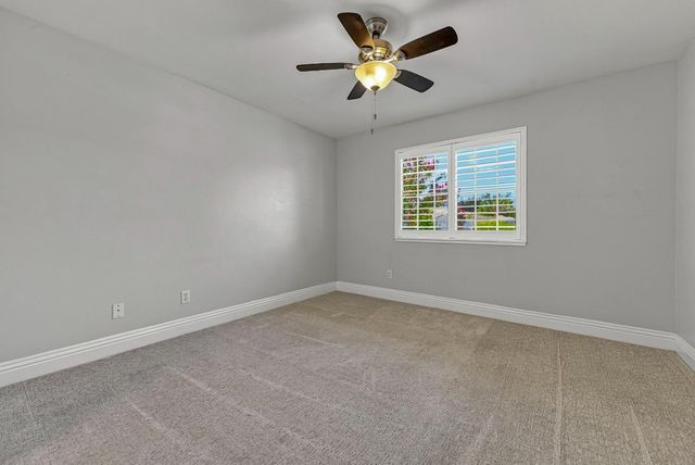 675 Kingfisher Ct, Merced, CA 95340