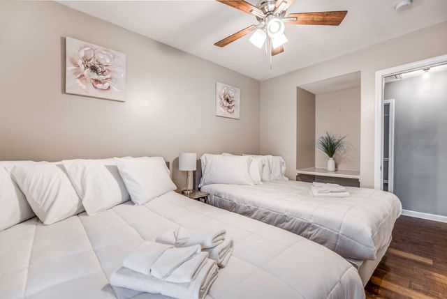 8243 CRIMSON CREEK DR, Memphis, TN 38016