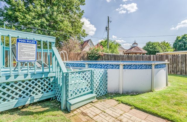 8243 CRIMSON CREEK DR, Memphis, TN 38016