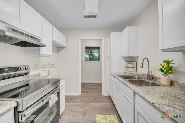 210 S Burnet Street, Belton, TX 76513