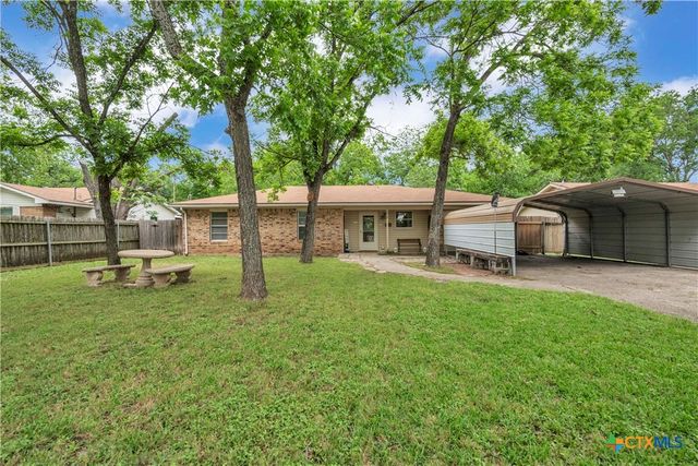 210 S Burnet Street, Belton, TX 76513