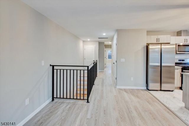 54 Holland St, Newark City, NJ 07103