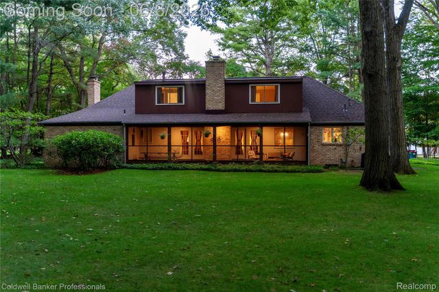 3969 Braeburn Drive, Norton Shores, MI 49441