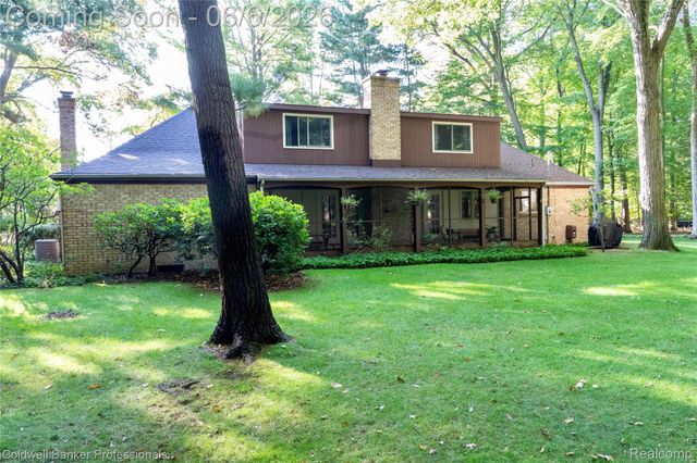 3969 Braeburn Drive, Norton Shores, MI 49441