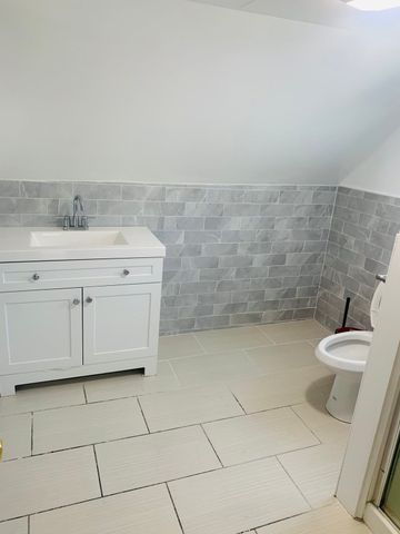 58 Malden, Malden, MA 02148