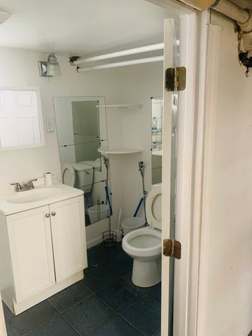58 Malden, Malden, MA 02148