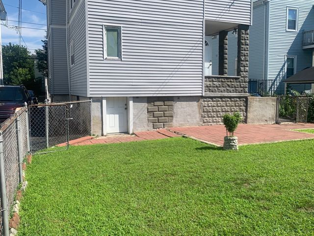 58 Malden, Malden, MA 02148