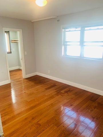 58 Malden, Malden, MA 02148