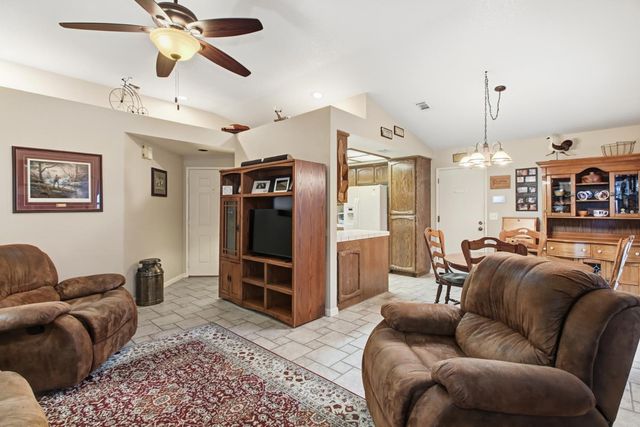 8189 Bantry Ct, Sacramento, CA 95829