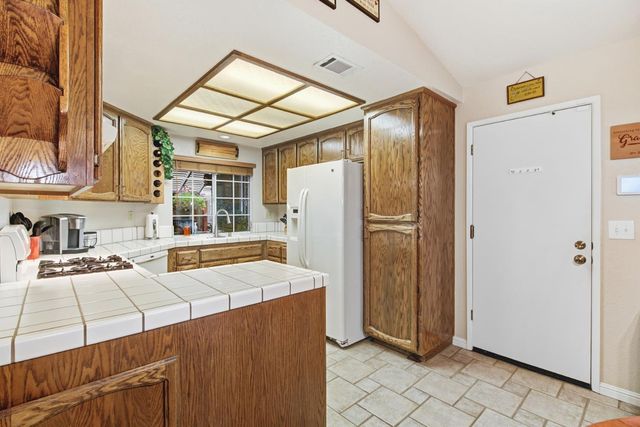 8189 Bantry Ct, Sacramento, CA 95829