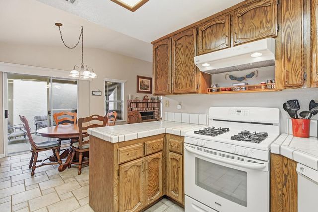 8189 Bantry Ct, Sacramento, CA 95829