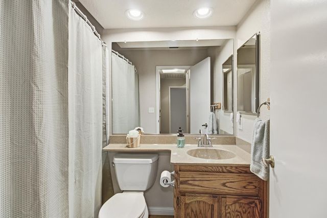 8189 Bantry Ct, Sacramento, CA 95829