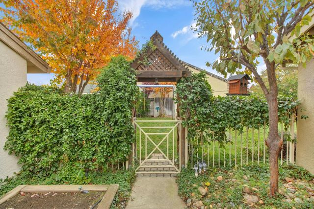 8189 Bantry Ct, Sacramento, CA 95829