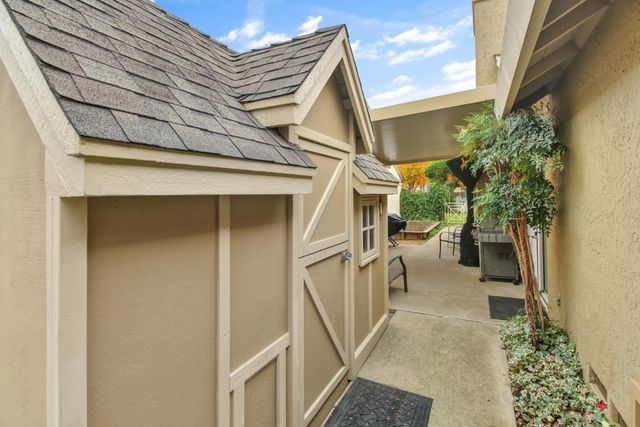 8189 Bantry Ct, Sacramento, CA 95829