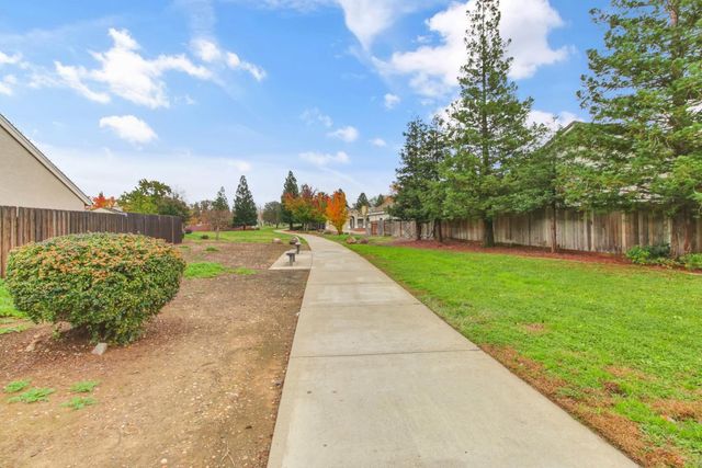 8189 Bantry Ct, Sacramento, CA 95829