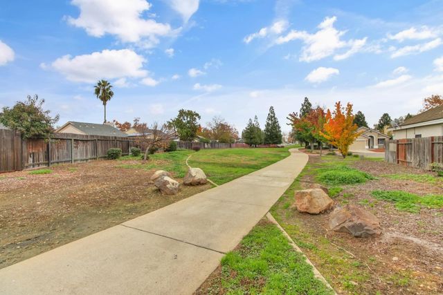 8189 Bantry Ct, Sacramento, CA 95829