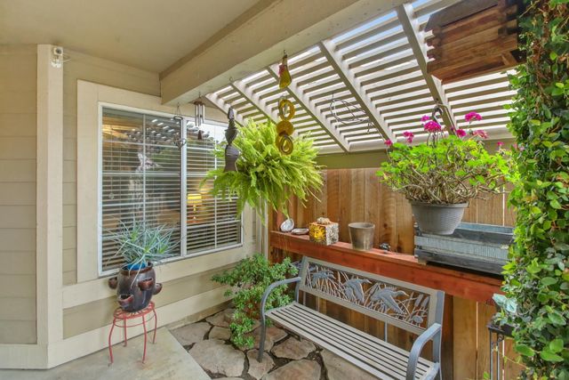 8189 Bantry Ct, Sacramento, CA 95829