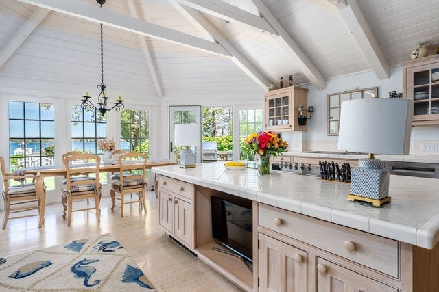 46 Great Bay Rd, Barnstable, MA 02655