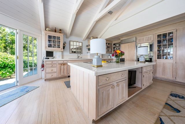 46 Great Bay Rd, Barnstable, MA 02655