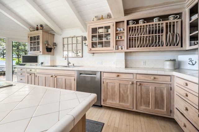 46 Great Bay Rd, Barnstable, MA 02655
