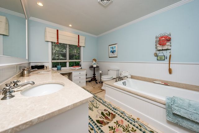 46 Great Bay Rd, Barnstable, MA 02655
