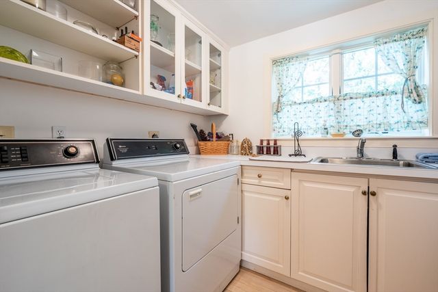 46 Great Bay Rd, Barnstable, MA 02655