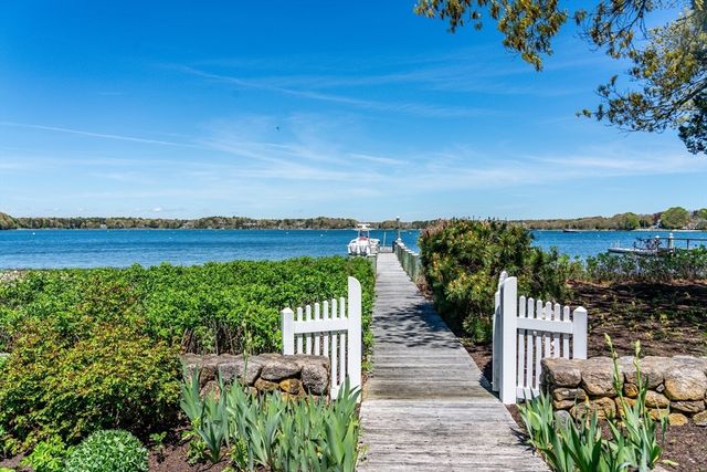 46 Great Bay Rd, Barnstable, MA 02655