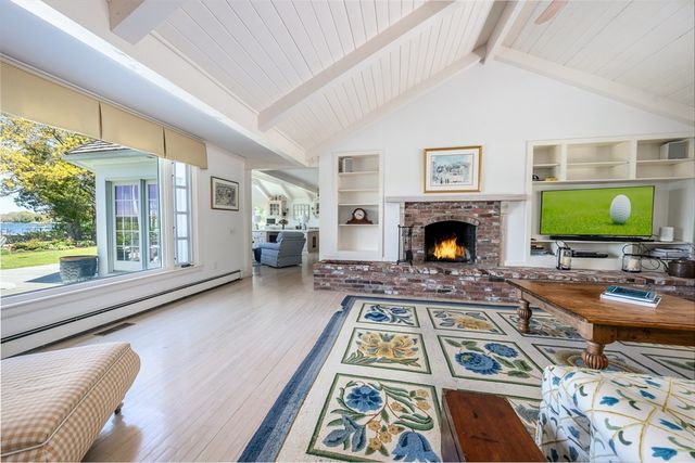 46 Great Bay Rd, Barnstable, MA 02655