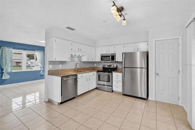 6312 SWEETWATER DRIVE E, Lakeland, FL 33811
