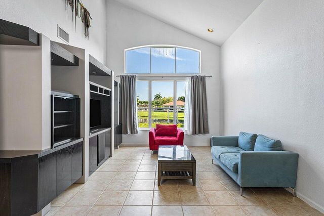 6376 Shadow Tree Lane, Lake Worth, FL 33463