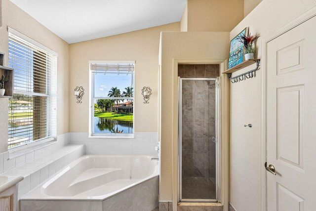 6376 Shadow Tree Lane, Lake Worth, FL 33463