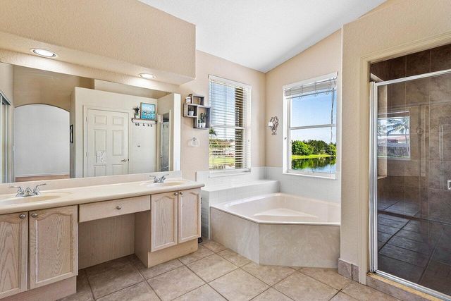 6376 Shadow Tree Lane, Lake Worth, FL 33463