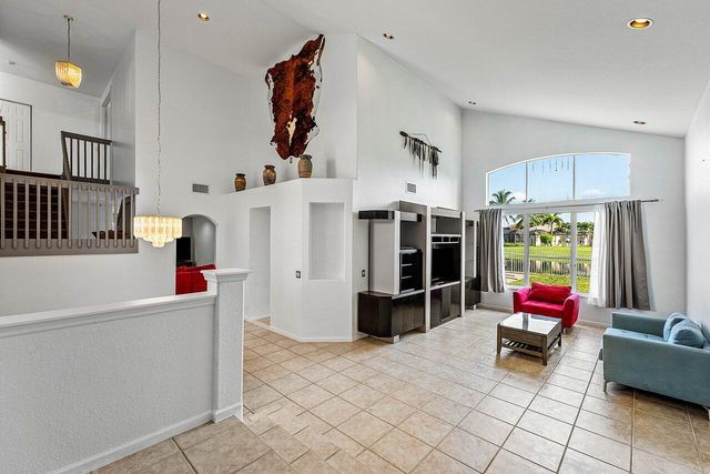 6376 Shadow Tree Lane, Lake Worth, FL 33463