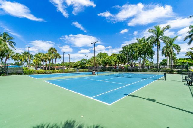 6376 Shadow Tree Lane, Lake Worth, FL 33463