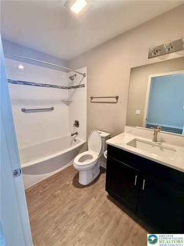 124 West Union Boulevard 214, Bethlehem City, PA 18018
