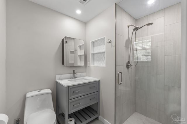 2500 E Burgess Rd, Pensacola, FL 32504