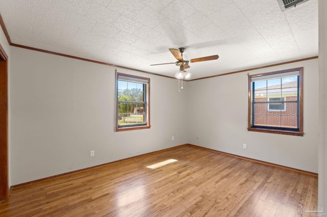 2500 E Burgess Rd, Pensacola, FL 32504