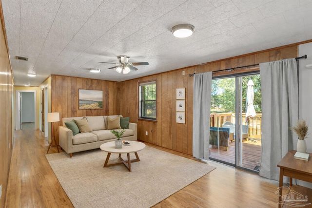 2500 E Burgess Rd, Pensacola, FL 32504