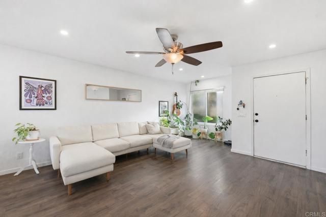 955 Postal Way 58, Vista, CA 92083