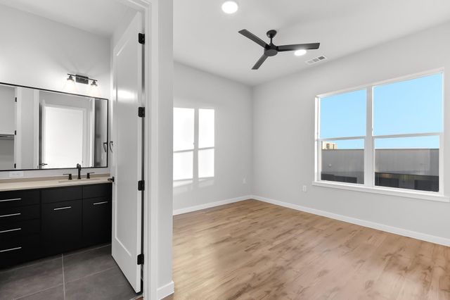 4510 Terry-O LN 418, Austin, TX 78745