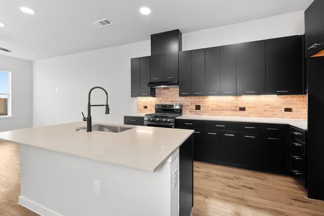 4510 Terry-O LN 418, Austin, TX 78745