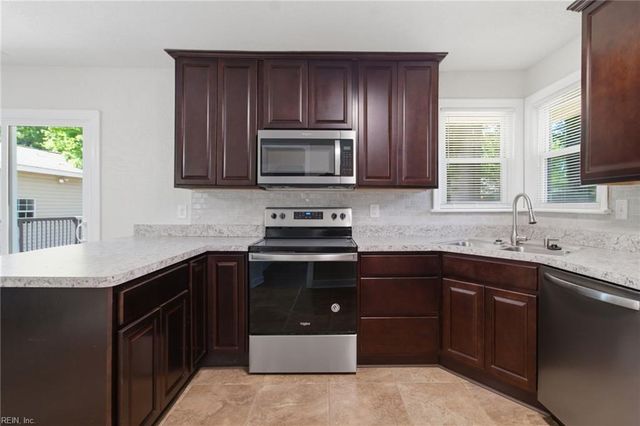 1312 Hodges Ferry RD, Portsmouth, VA 23707