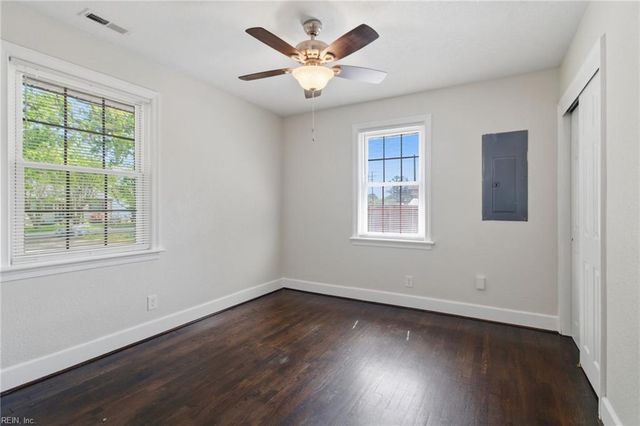 1312 Hodges Ferry RD, Portsmouth, VA 23707