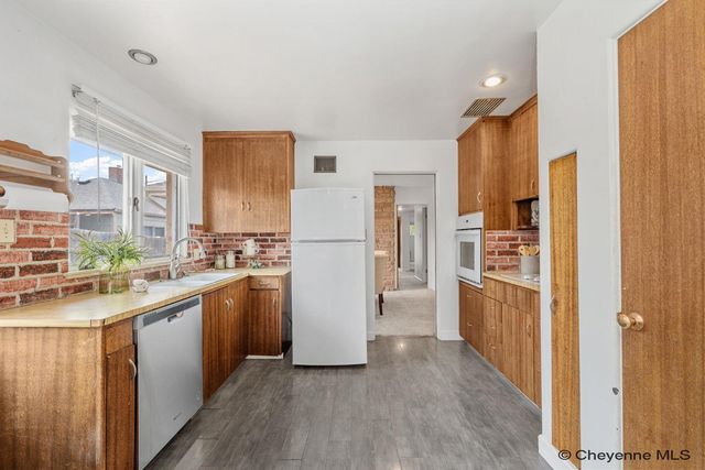 3533 MCCOMB AVE, Cheyenne, WY 82001