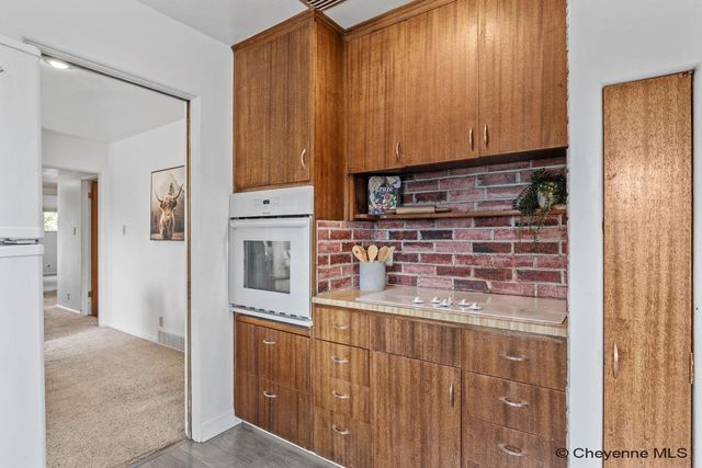 3533 MCCOMB AVE, Cheyenne, WY 82001
