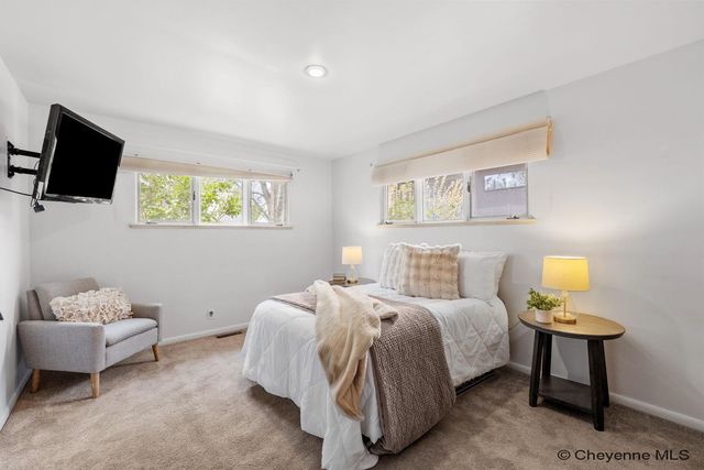 3533 MCCOMB AVE, Cheyenne, WY 82001